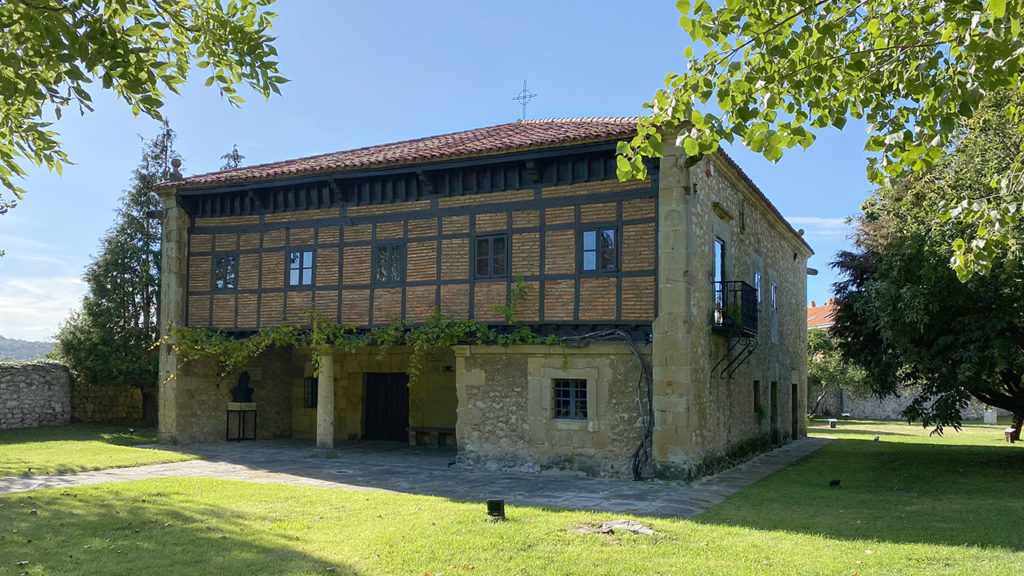 Casona de Pedro Velarde en Camargo