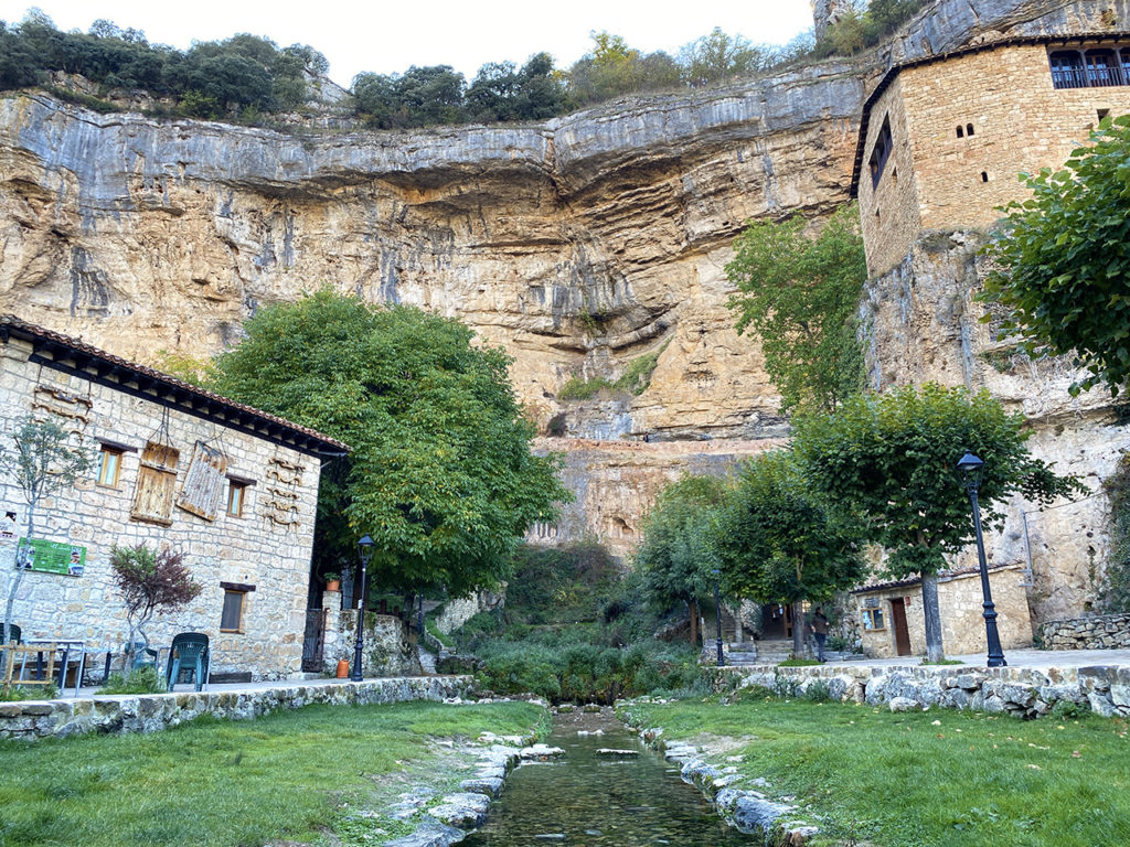 Cueva del Agua en Orbaneja del Castillo