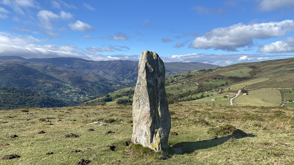 Qué ver en Luena Menhir de Pedruecos