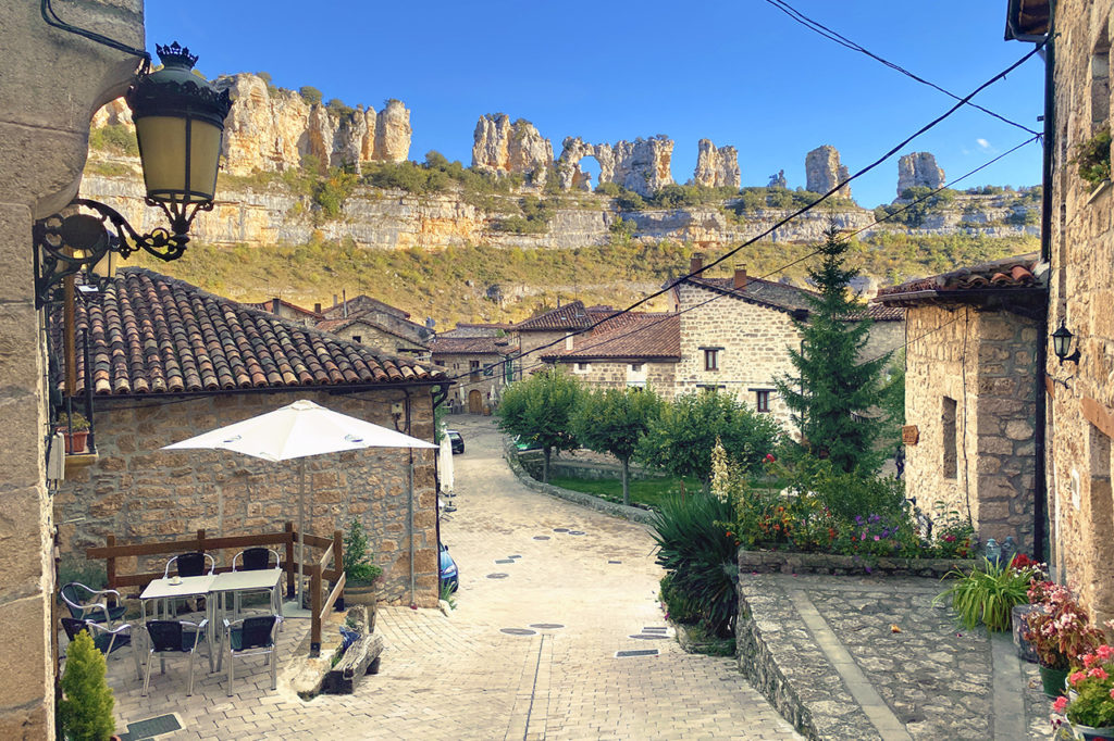 Casas y calles de Orbaneja del Castillo